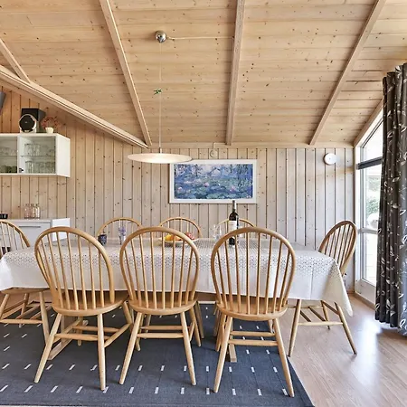 Tore - 200m From The Sea By Interhome Vakantiehuis