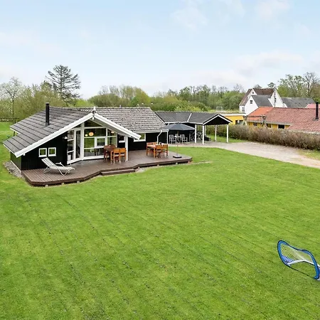 Tore - 200m From The Sea By Interhome Spodsbjerg