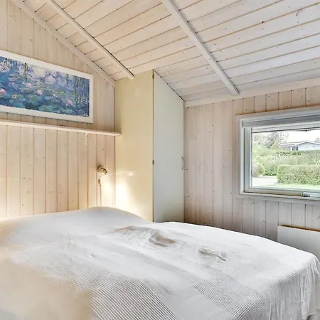 Tore - 200m From The Sea By Interhome