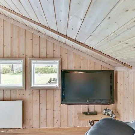 Tore - 200m From The Sea By Interhome Vakantiehuis Spodsbjerg