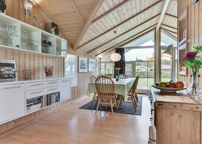 Tore - 200m From The Sea By Interhome * Spodsbjerg