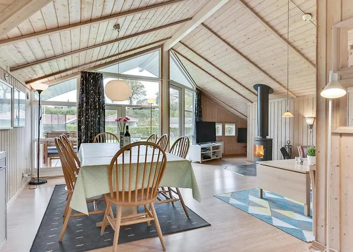 Tore - 200m From The Sea By Interhome Spodsbjerg