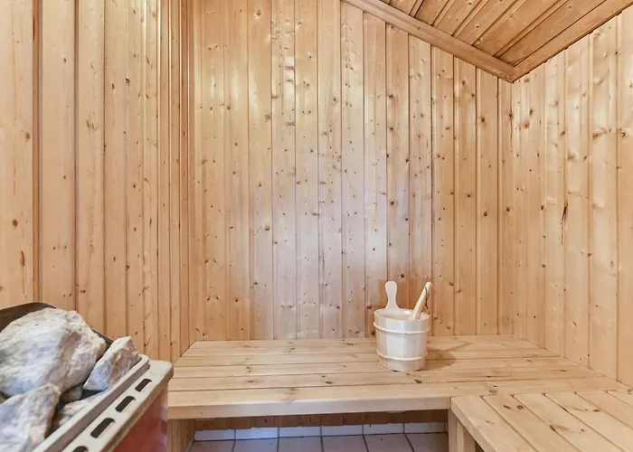 Tore - 200m From The Sea By Interhome 度假居 *