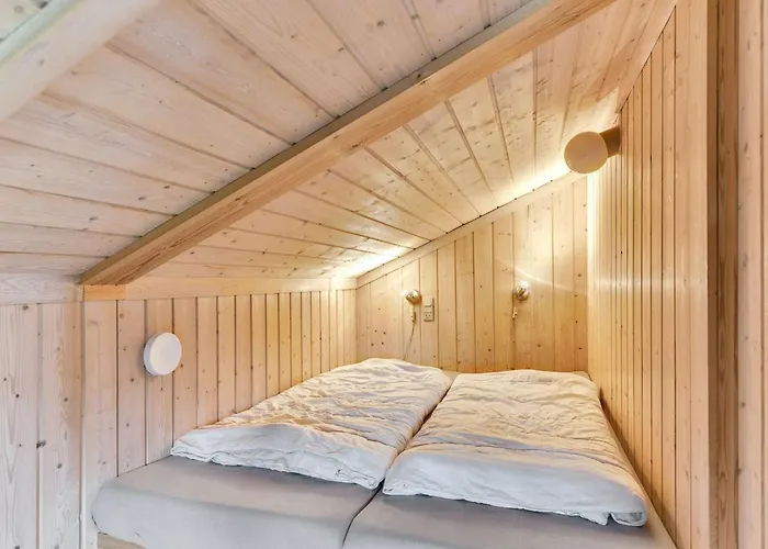 Tore - 200m From The Sea By Interhome 度假居 *